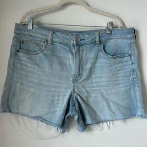 American Eagle Light washed Jean Shorts